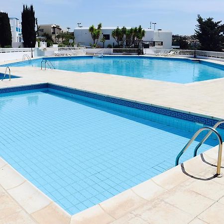 Ikaria Village Sea View Apartment Paphos Ngoại thất bức ảnh