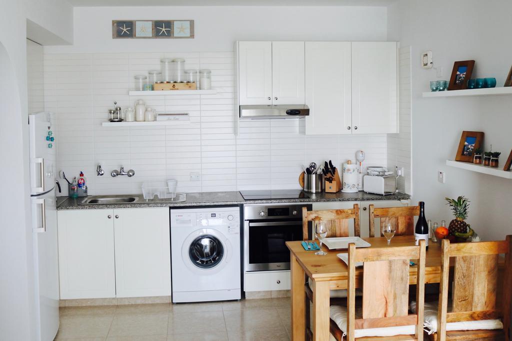 Ikaria Village Sea View Apartment Paphos Ngoại thất bức ảnh